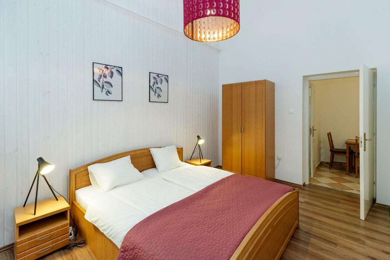 Sophie Apartman Eger Exterior photo